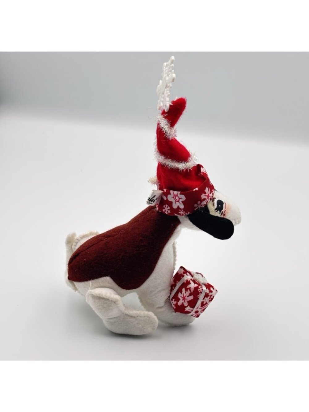 2009 Annalee Dolls Christmas Hound Puppy Dog Snowflake Red Hat Gift Present 7” - Picture 10 of 16